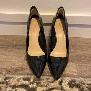 Nine West patent leather pumps Womens size 8.5. Worn 3 times.